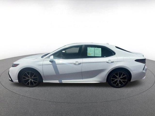Photo of 2024 White Toyota Camry