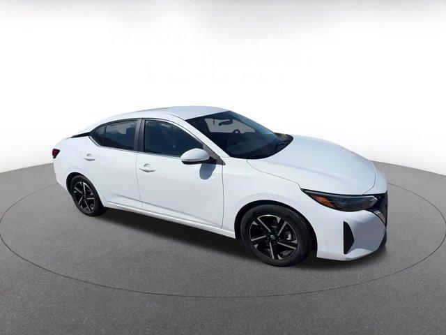 Photo of 2025 Cloud White Nissan Sentra