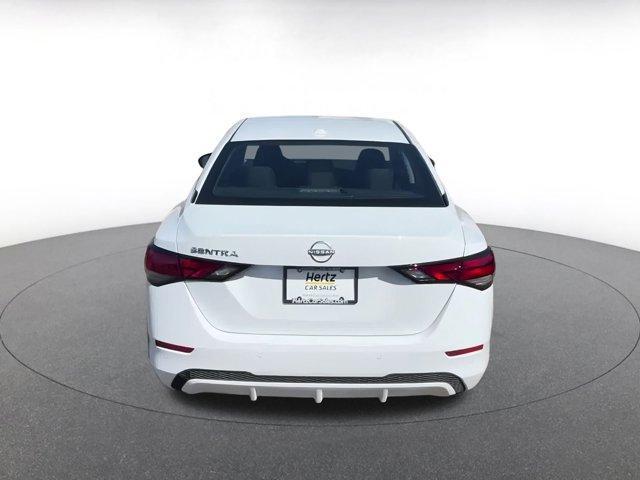 Photo of 2025 Cloud White Nissan Sentra