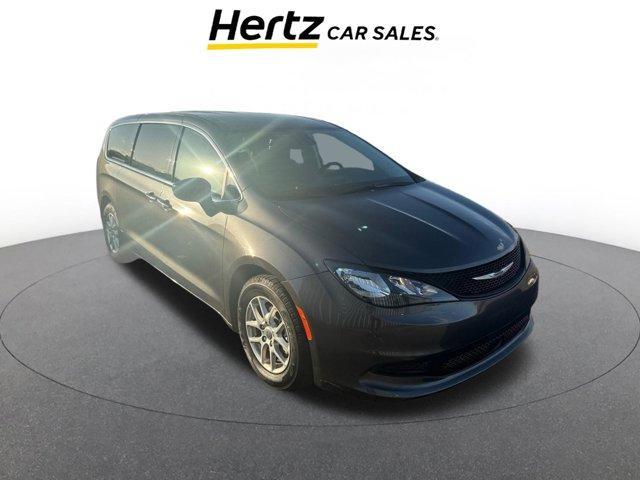 2023 Chrysler Voyager