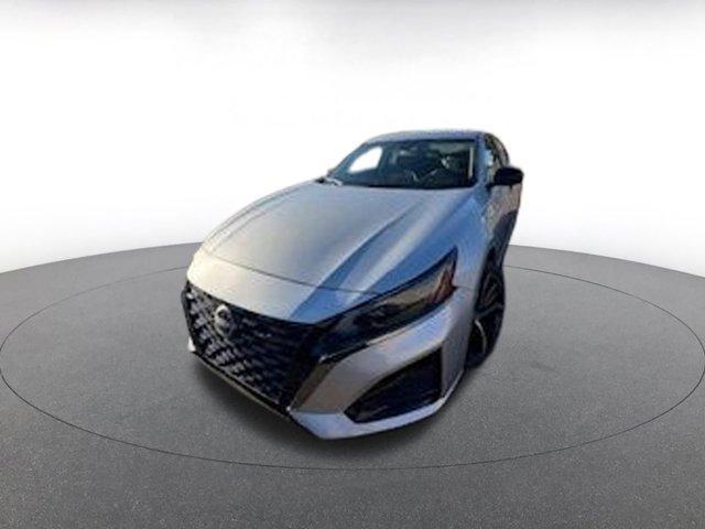Photo of 2025 Brilliant Silver Metallic Nissan Altima