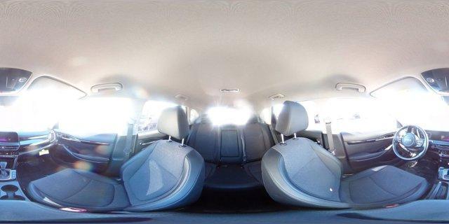 Photo of 2025 Snow White Pearl Kia Seltos