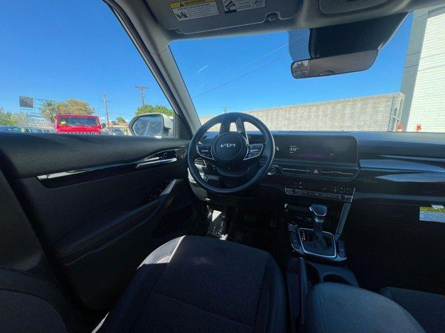 Photo of 2025 Snow White Pearl Kia Seltos