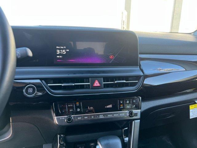 Photo of 2025 Snow White Pearl Kia Seltos
