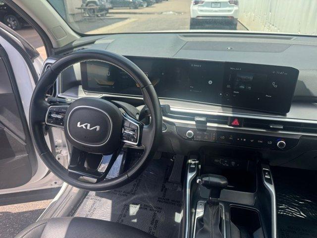 Photo of 2024 Glacial White Pearl Kia Sorento