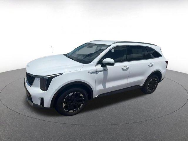 Photo of 2024 Glacial White Pearl Kia Sorento