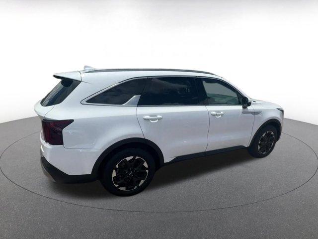 Photo of 2024 Glacial White Pearl Kia Sorento