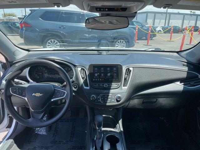 Photo of 2023 Summit White Chevrolet Malibu
