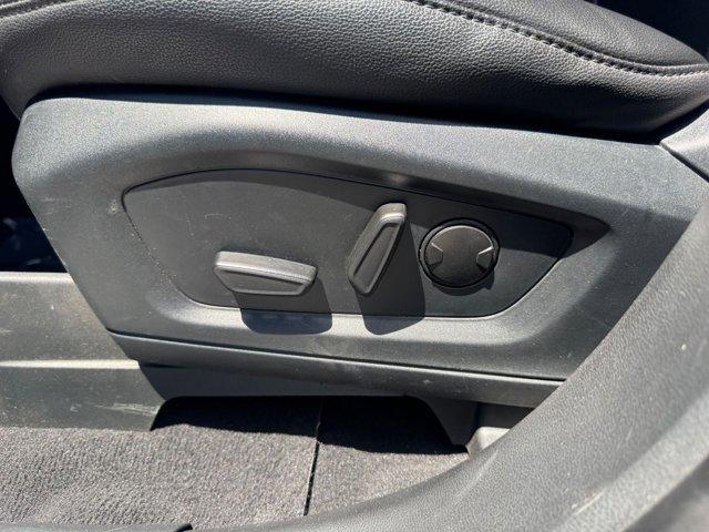 Photo of 2023 Atlas Blue Metallic Ford Explorer