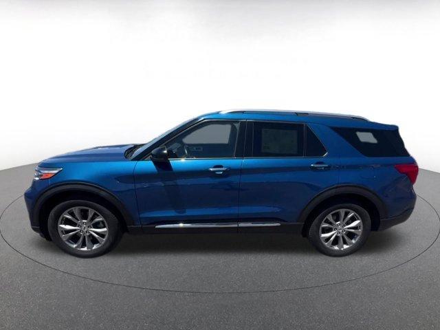 Photo of 2023 Atlas Blue Metallic Ford Explorer