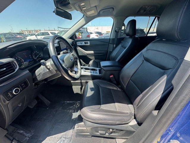 Photo of 2023 Atlas Blue Metallic Ford Explorer