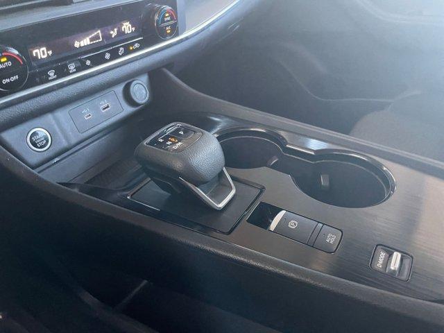Photo of 2023 Black Nissan Rogue