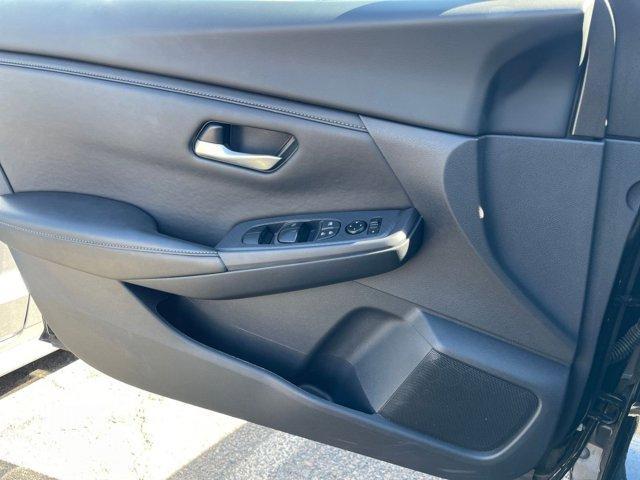 Photo of 2025 Black Nissan Sentra