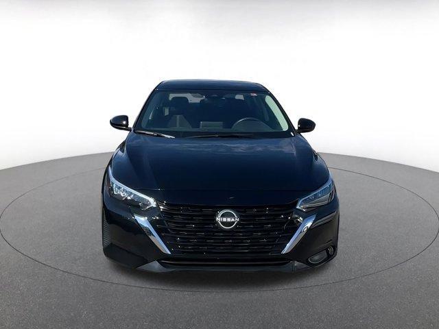 Photo of 2025 Black Nissan Sentra