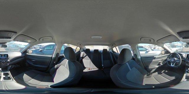 Photo of 2025 Black Nissan Sentra
