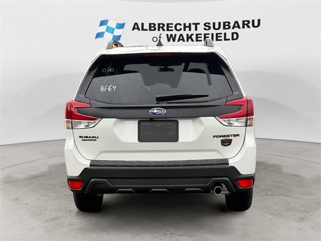 Photo of 2025 Crystal White Pearl Subaru Forester