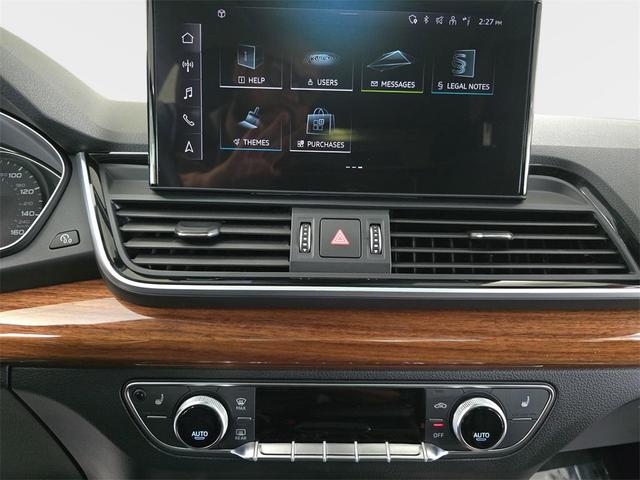 Photo of 2023 White Audi Q5