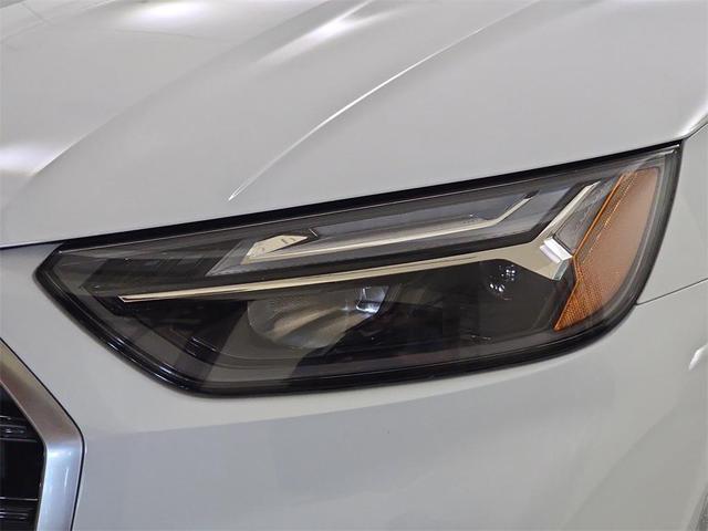 Photo of 2023 White Audi Q5