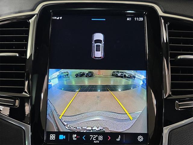 Photo of 2023 Silver Dawn Metallic Volvo XC90