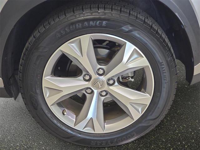 Photo of 2017 Atomic Silver Lexus NX 300h