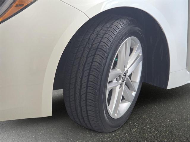 Photo of 2022 White Toyota Corolla