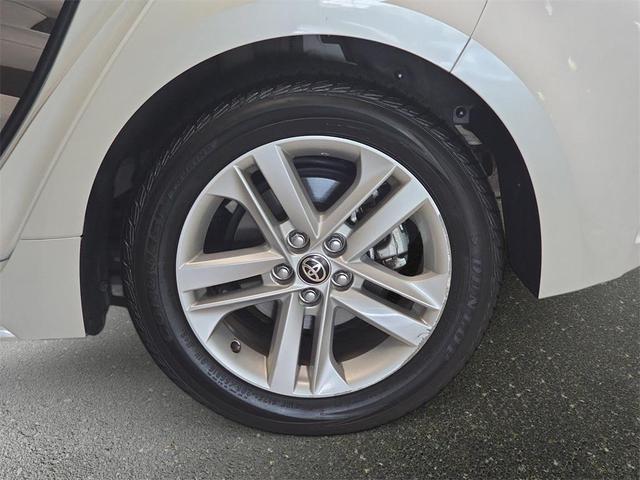 Photo of 2022 White Toyota Corolla
