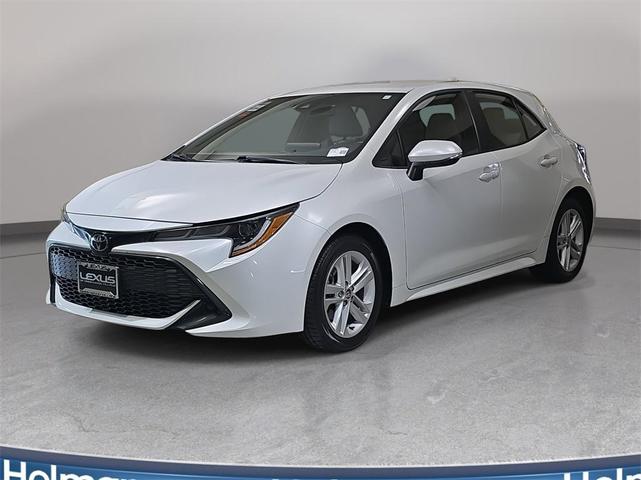 Photo of 2022 White Toyota Corolla