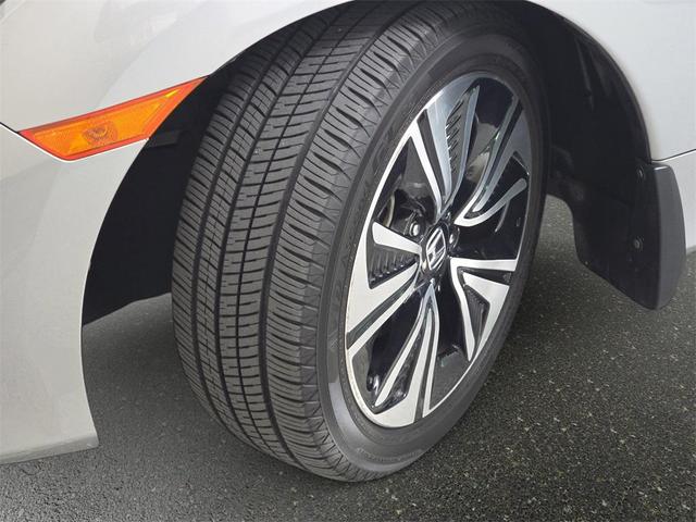 Photo of 2016 Lunar Silver Metallic Honda Civic