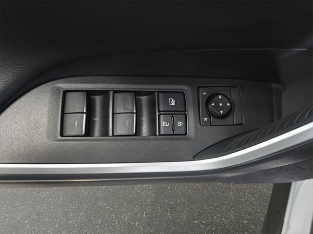 Photo of 2025 Wind Chill Pearl/Midnight Black Metallic Toyota RAV4 Hybrid