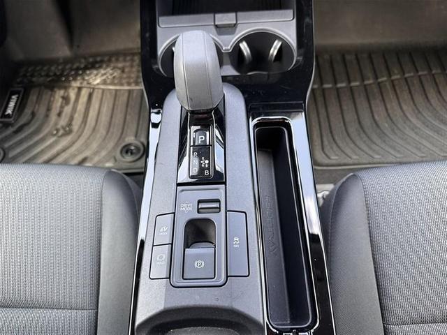 Photo of 2024 Silver Toyota Prius