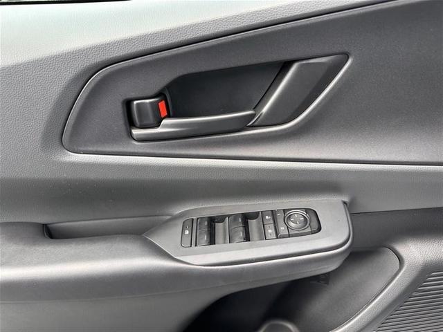 Photo of 2024 Silver Toyota Prius