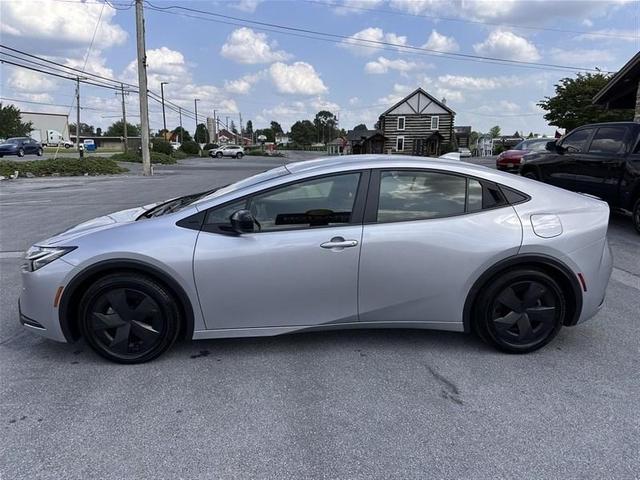 Photo of 2024 Silver Toyota Prius