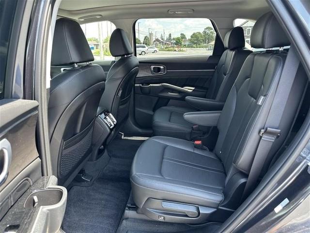 Photo of 2024 Gravity Grey Kia Sorento