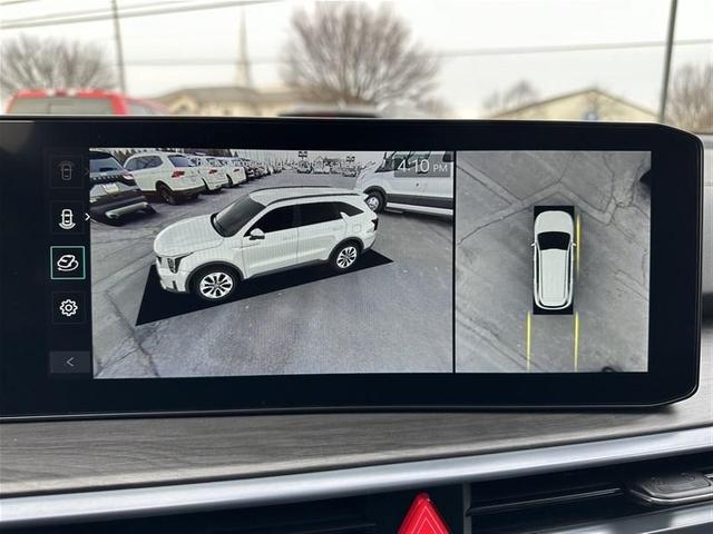 Photo of 2024 Gravity Grey Kia Sorento