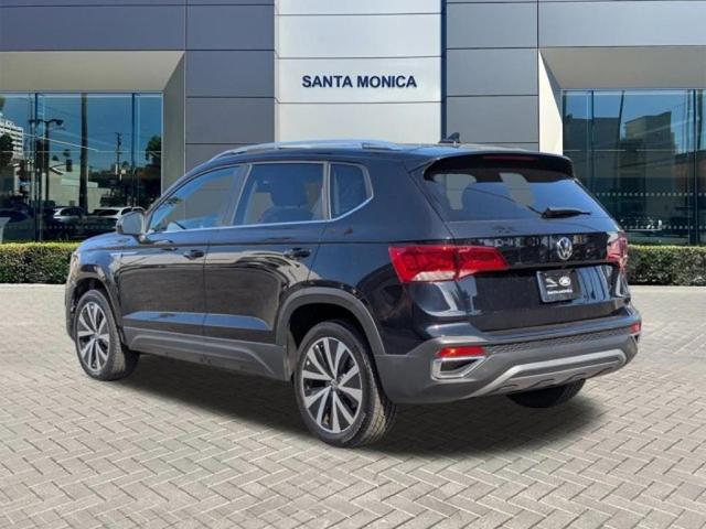 Photo of 2022 Deep Black Pearl Effect Volkswagen Taos