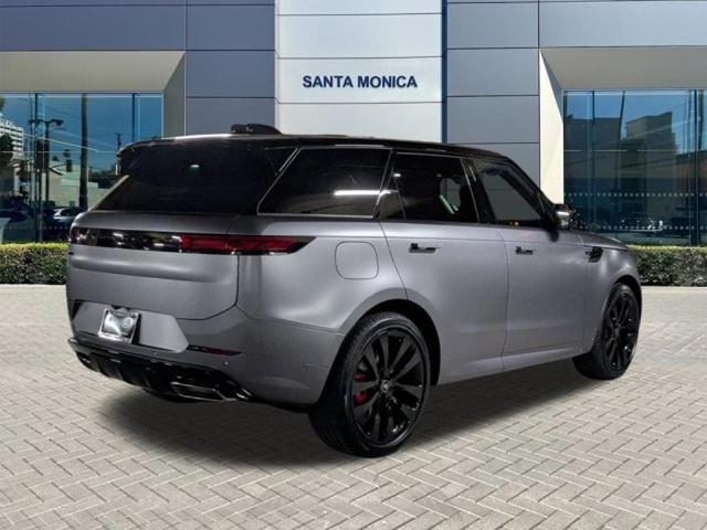 Photo of 2025 Eiger Grey Land Rover Range Rover Sport