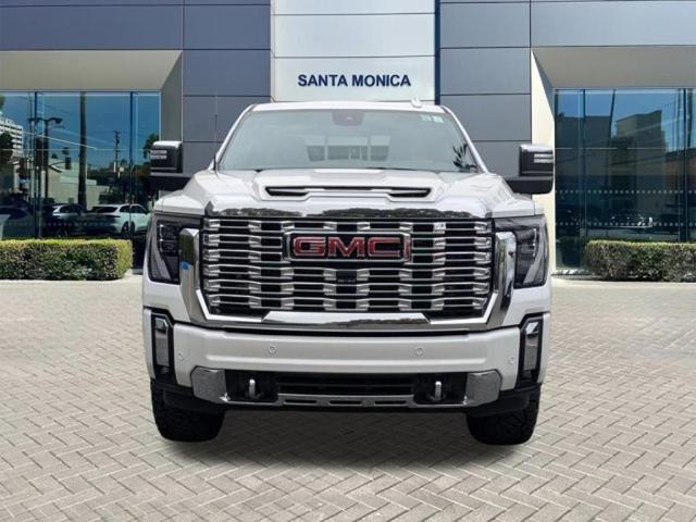 Photo of 2024 Summit White GMC Sierra 2500