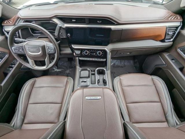 Photo of 2024 Summit White GMC Sierra 2500
