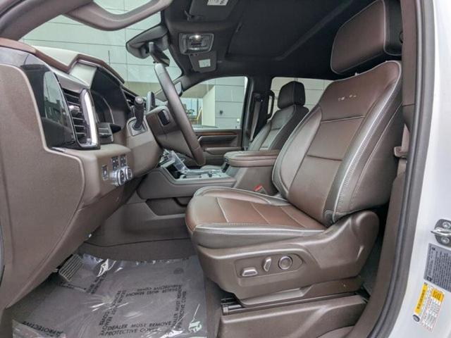 Photo of 2024 Summit White GMC Sierra 2500