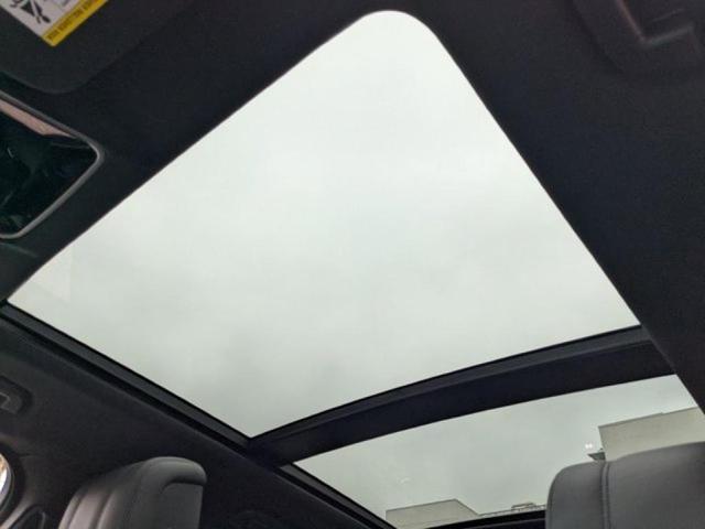 Photo of 2022 Fuji White Land Rover Range Rover Sport