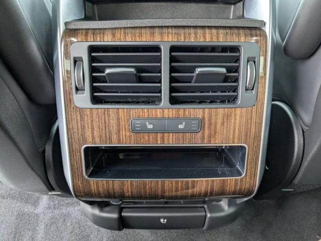 Photo of 2022 Fuji White Land Rover Range Rover Sport