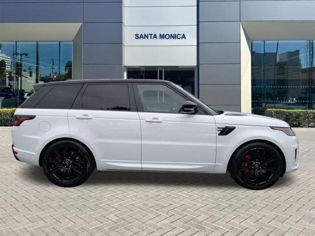 Photo of 2022 Fuji White Land Rover Range Rover Sport