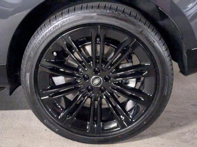 Photo of 2025 Carpathian Grey Land Rover Range Rover