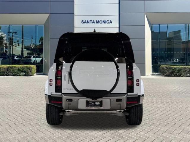 Photo of 2025 Fuji White Land Rover Defender