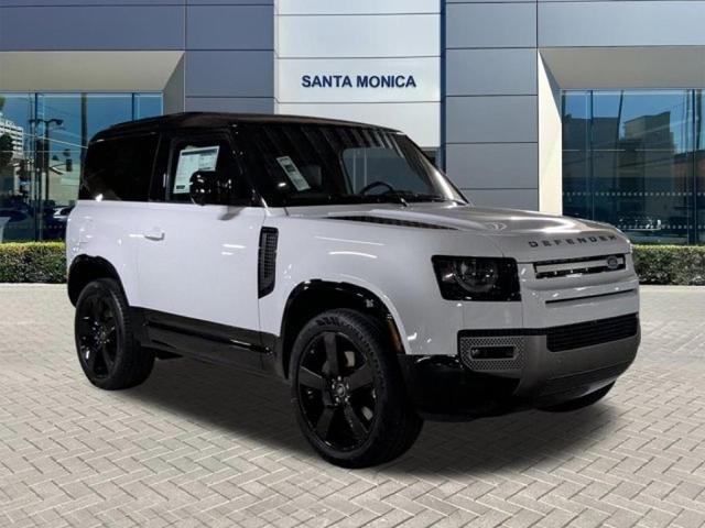 Photo of 2025 Fuji White Land Rover Defender