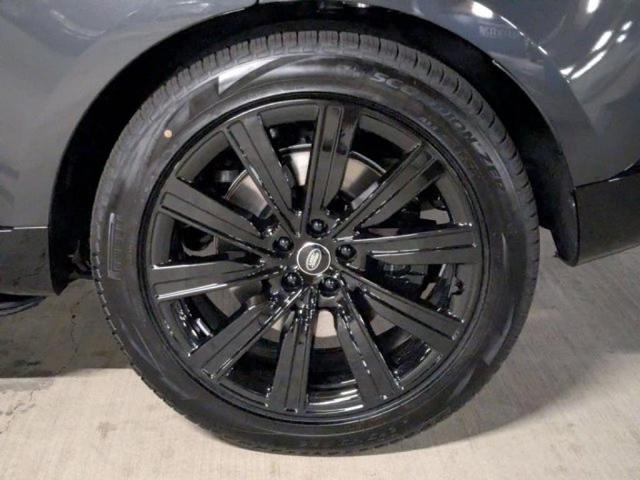 Photo of 2025 Carpathian Grey Land Rover Range Rover