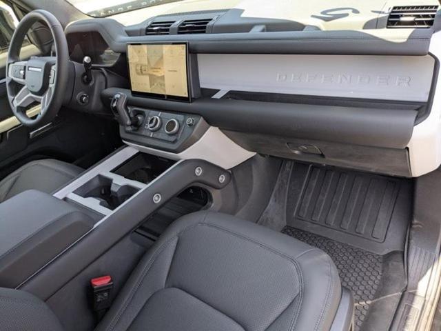 Photo of 2025 Santorini Black Land Rover Defender