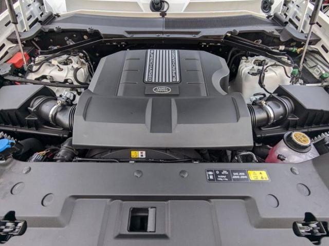 Photo of 2025 Fuji White Land Rover Defender