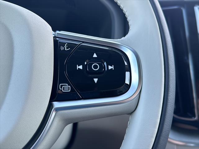 Photo of 2025 Gray Volvo XC60