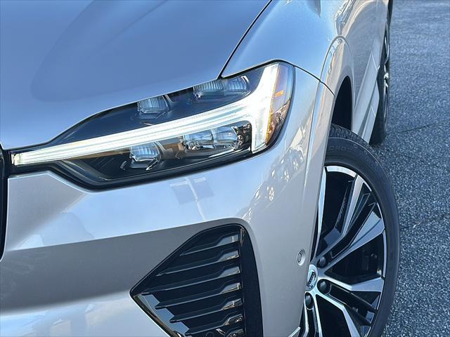 Photo of 2025 Gray Volvo XC60